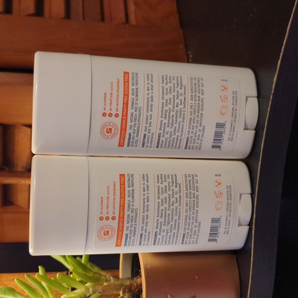 Schmidt's Waves Natural Deodorant Coconut Oil Vitamin E Lot Of 2 3.25 OZ NEW - Picture 4 of 9